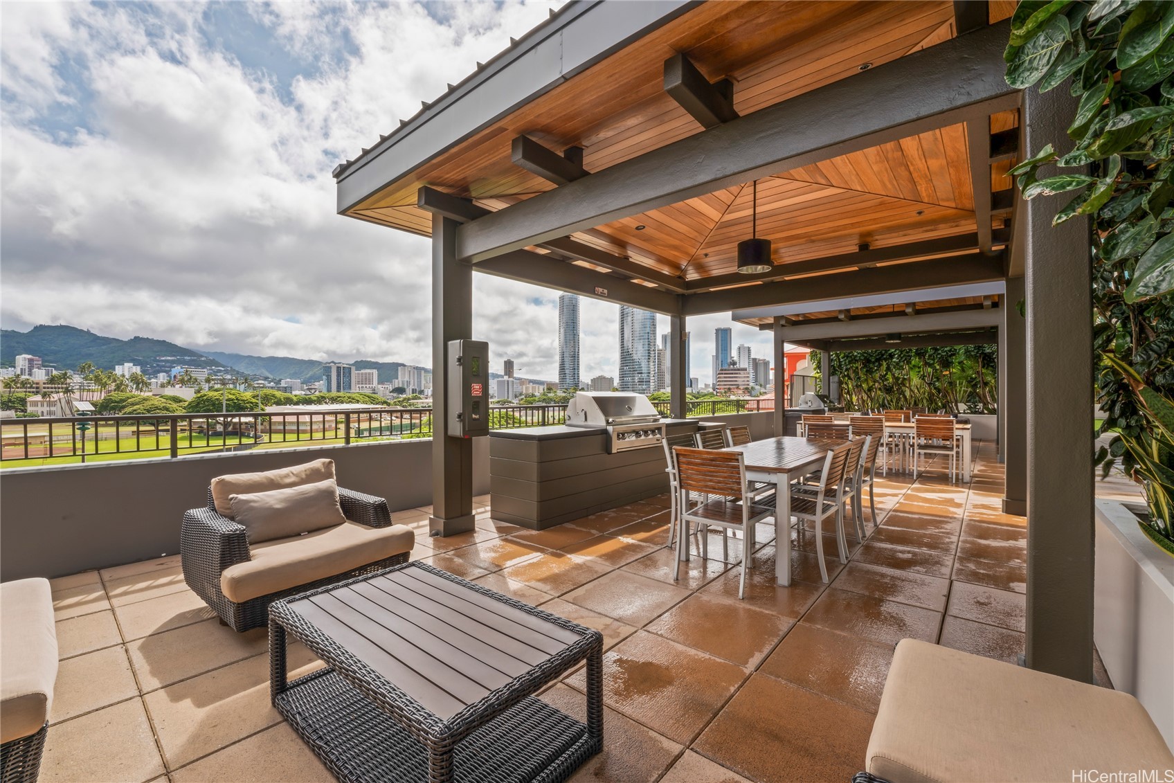 1009 Kapiolani Boulevard 3404 Property Photo 3