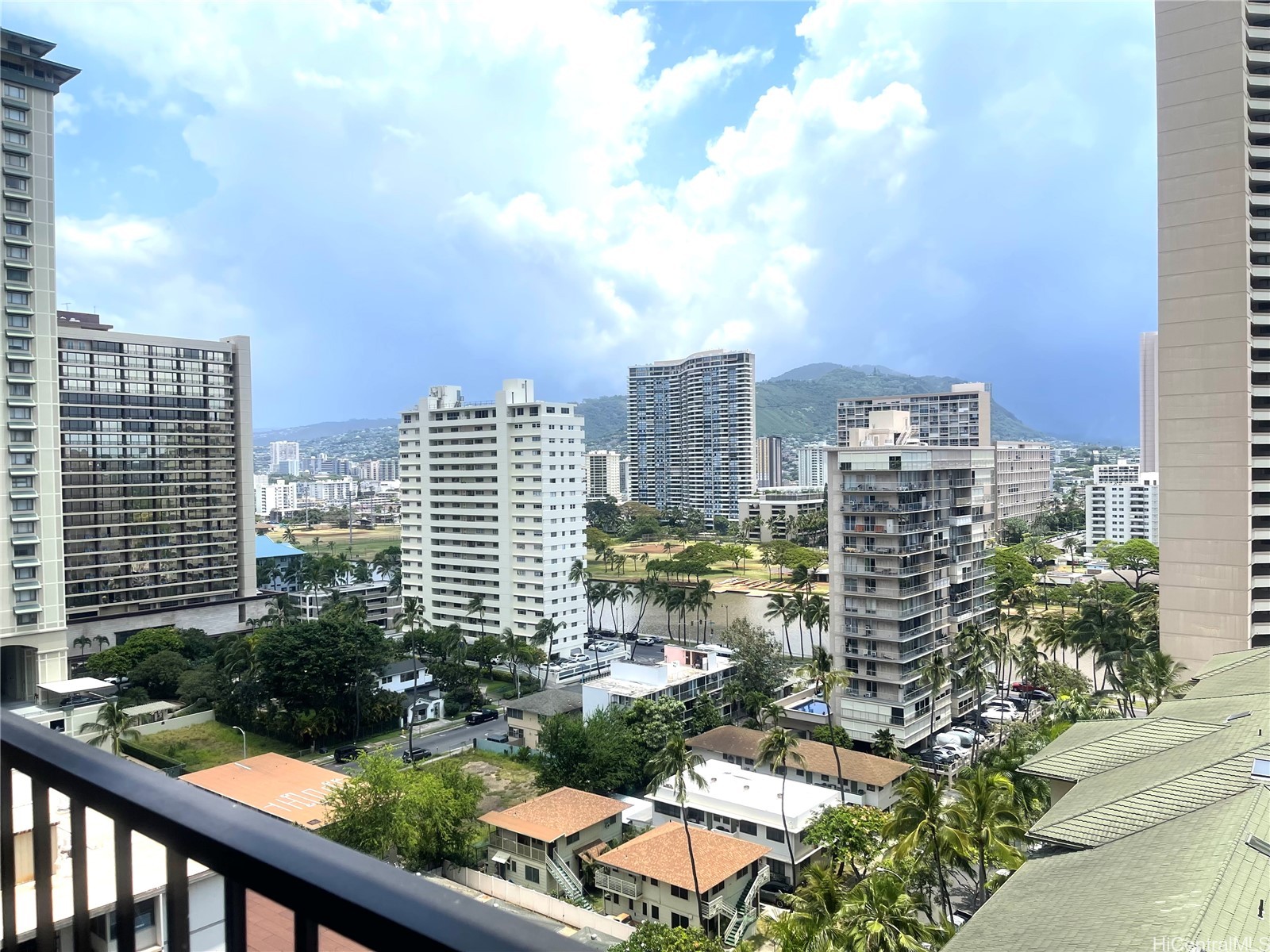 2140 Kuhio Avenue 1411 Property Photo 9