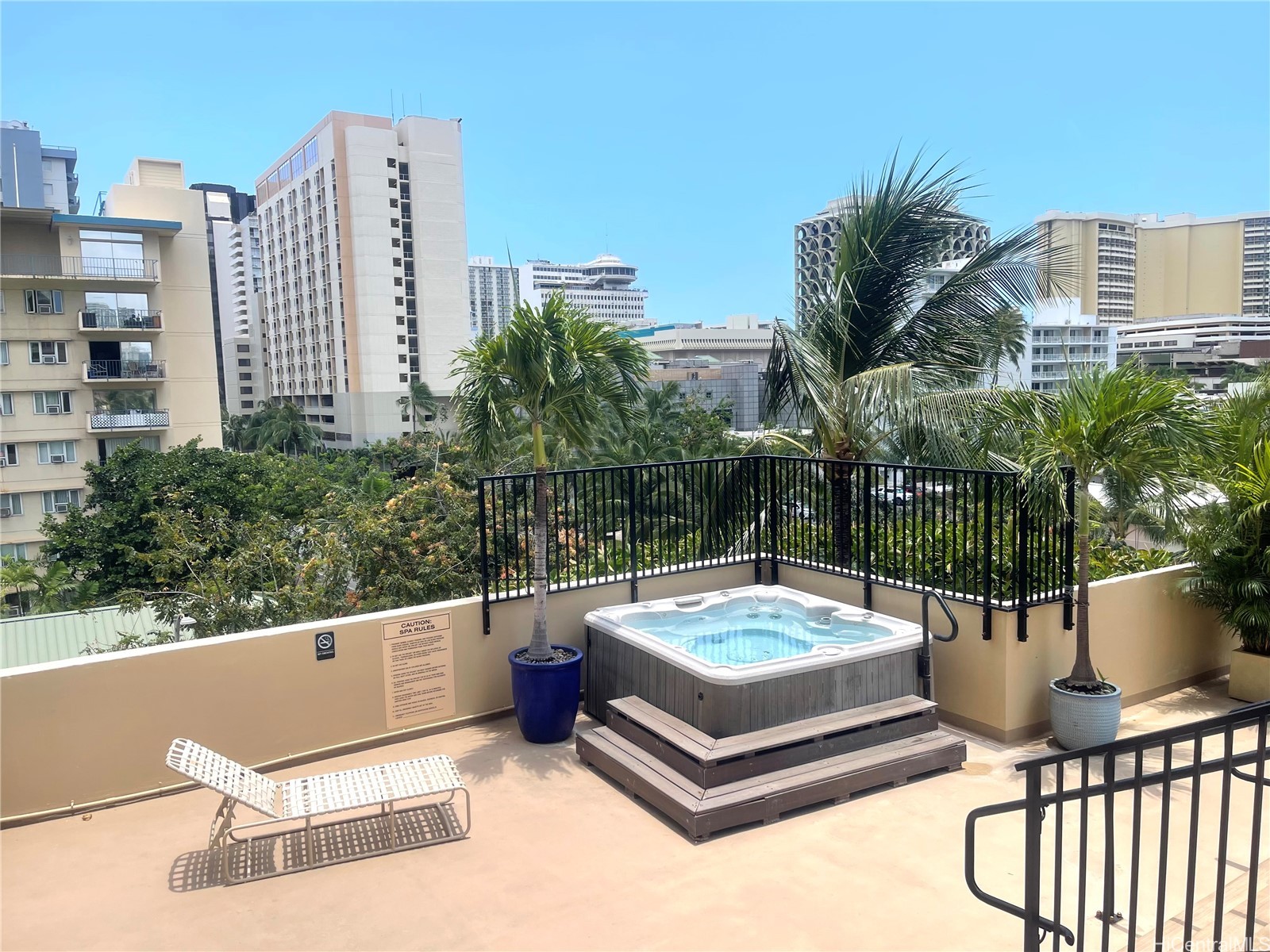 2140 Kuhio Avenue 1411 Property Photo 12