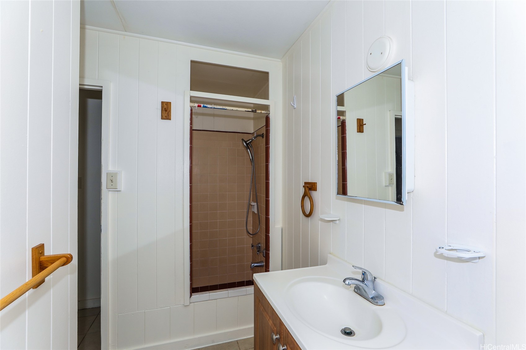 48 N School Street Property Photo 19