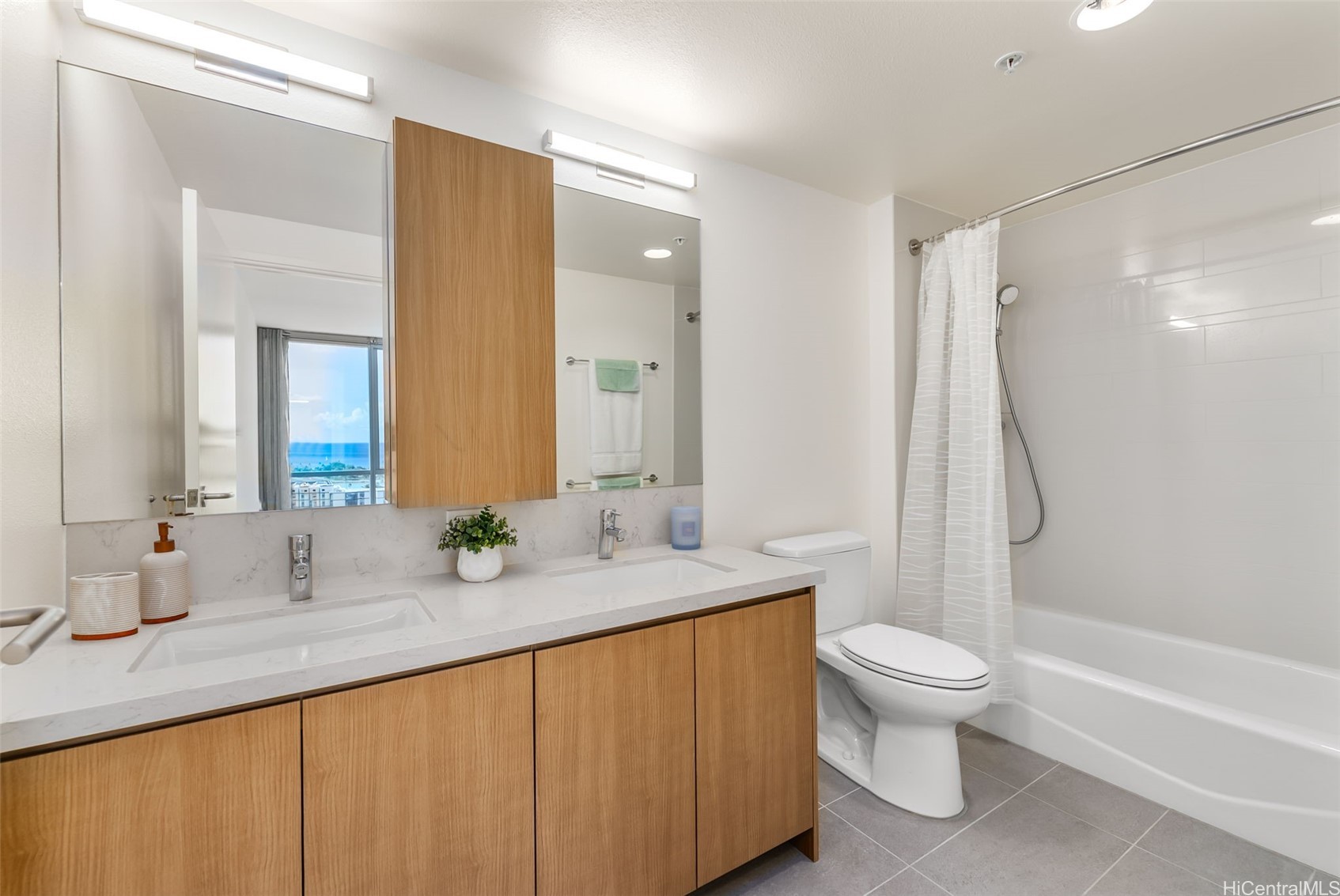 1391 Kapiolani Boulevard 2009 Property Photo 14