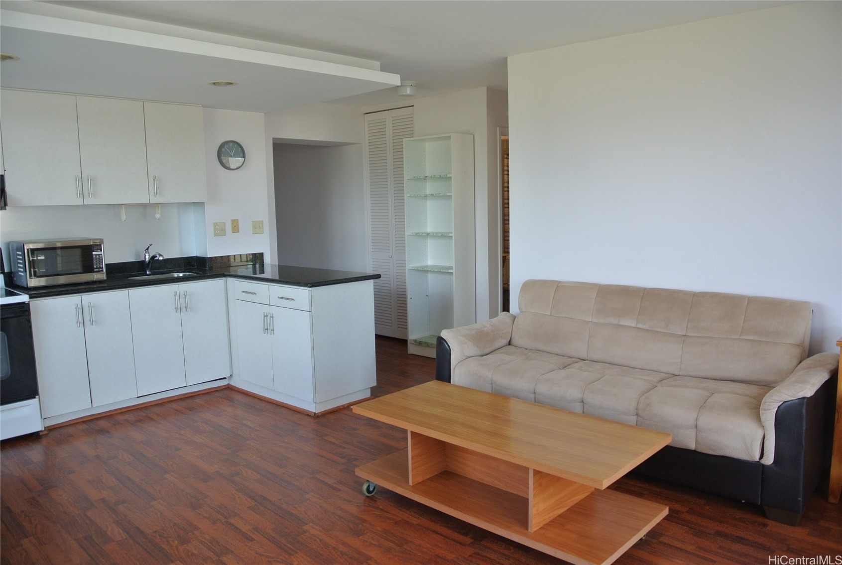 2345 Ala Wai Boulevard 1618 Property Photo 3