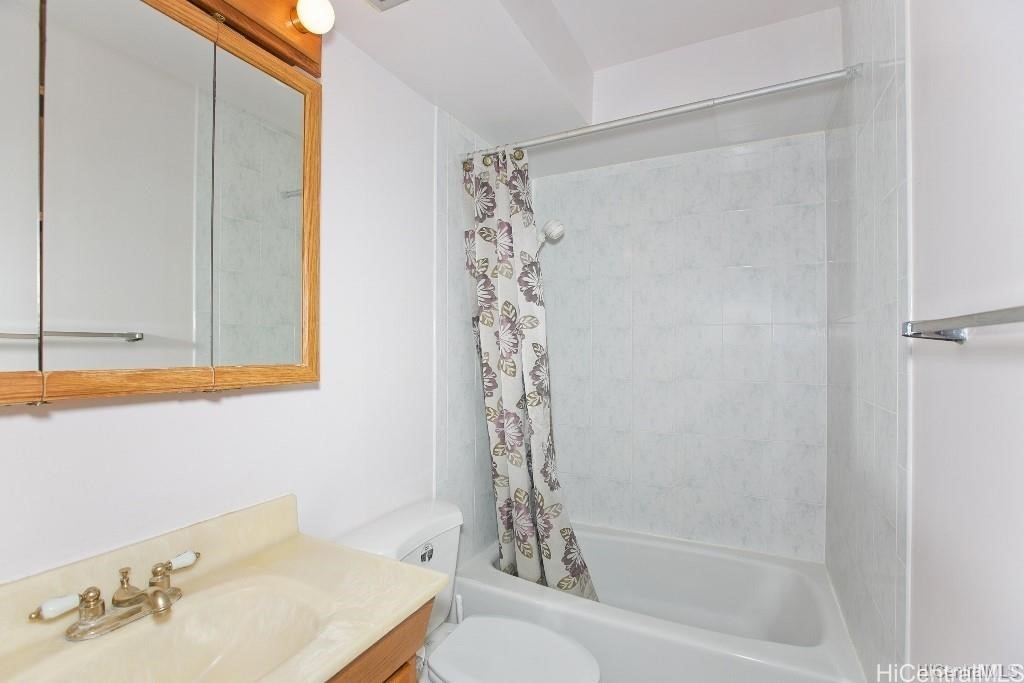 2345 Ala Wai Boulevard 1618 Property Photo 4