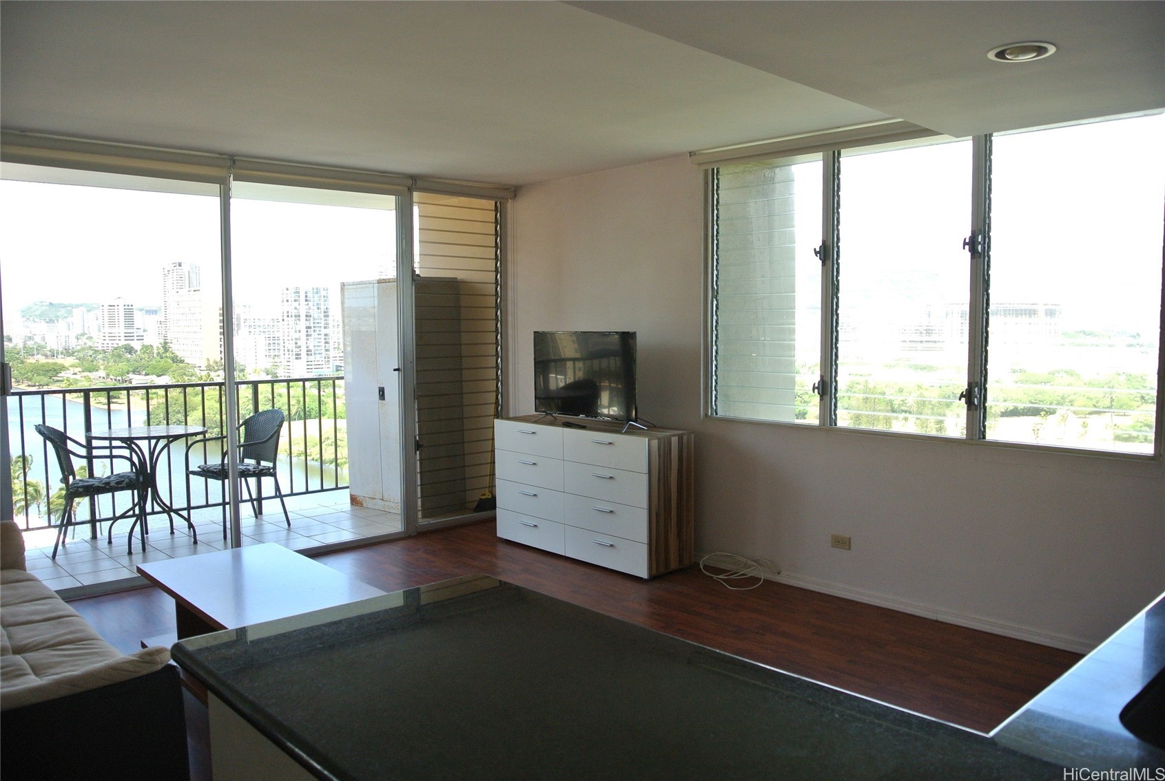2345 Ala Wai Boulevard 1618 Property Photo 4