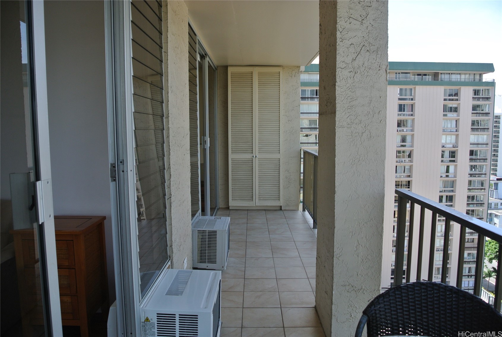 2345 Ala Wai Boulevard 1618 Property Photo 7