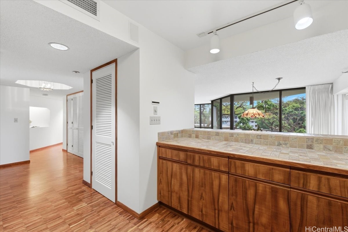 1525 Wilder Avenue 405 Property Photo 10