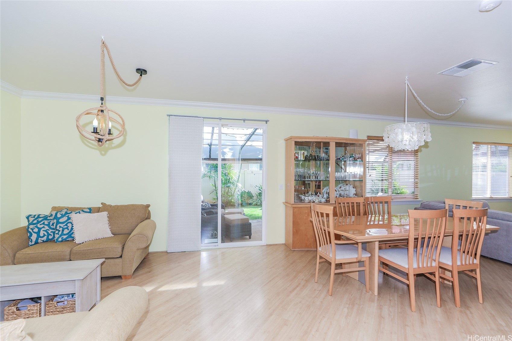 379 Ainahou Street Property Photo 6