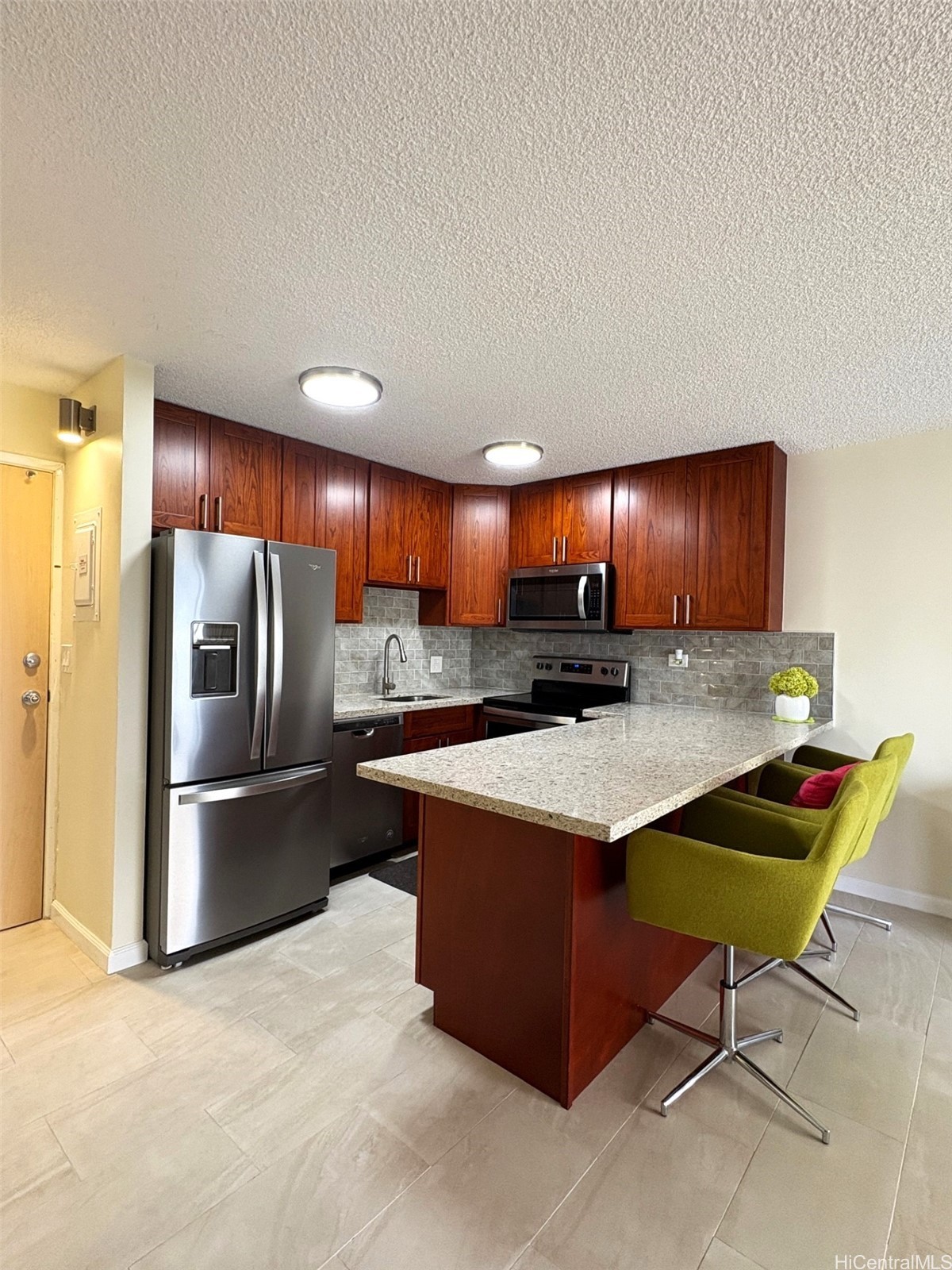 2140 Kuhio Avenue 911 Property Photo 7