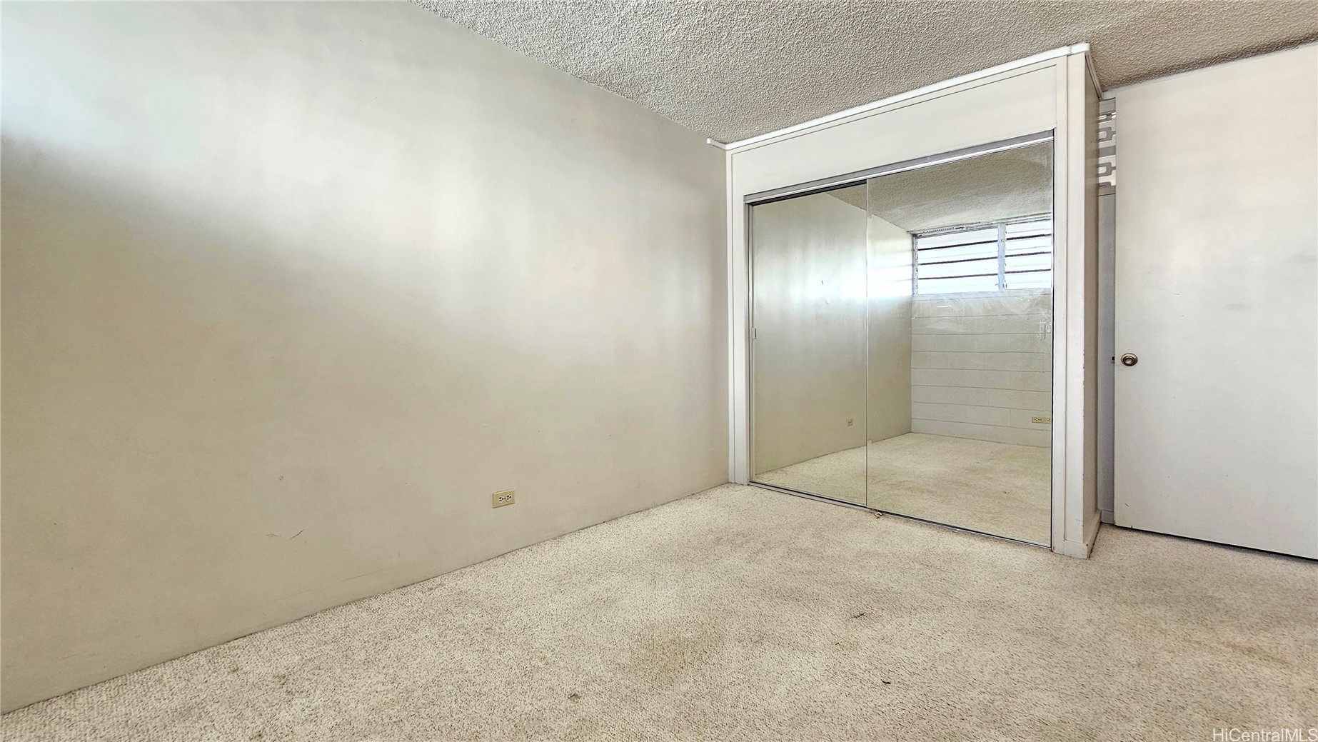620 Mccully Street 1102 Property Photo 9