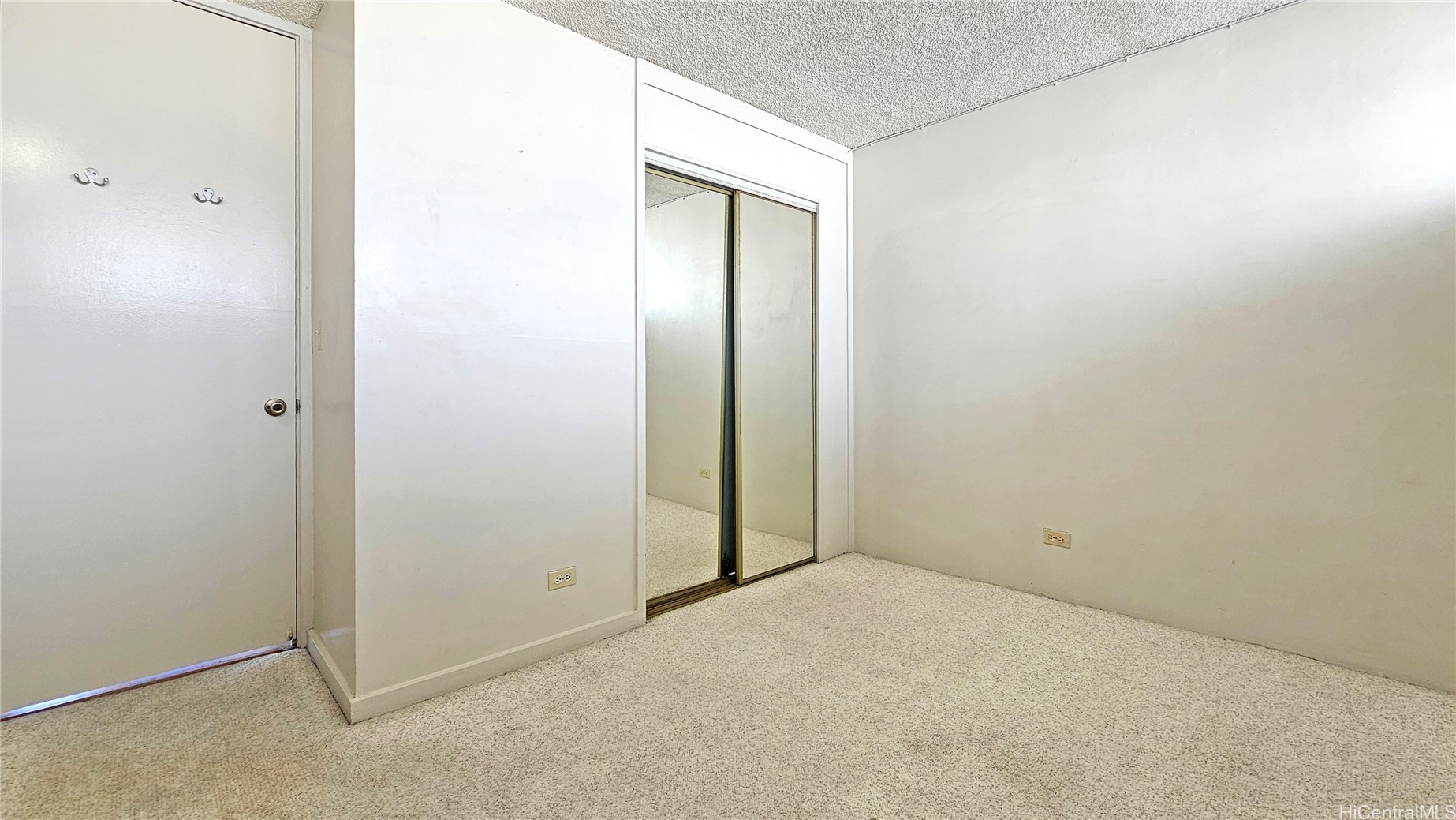 620 Mccully Street 1102 Property Photo 11