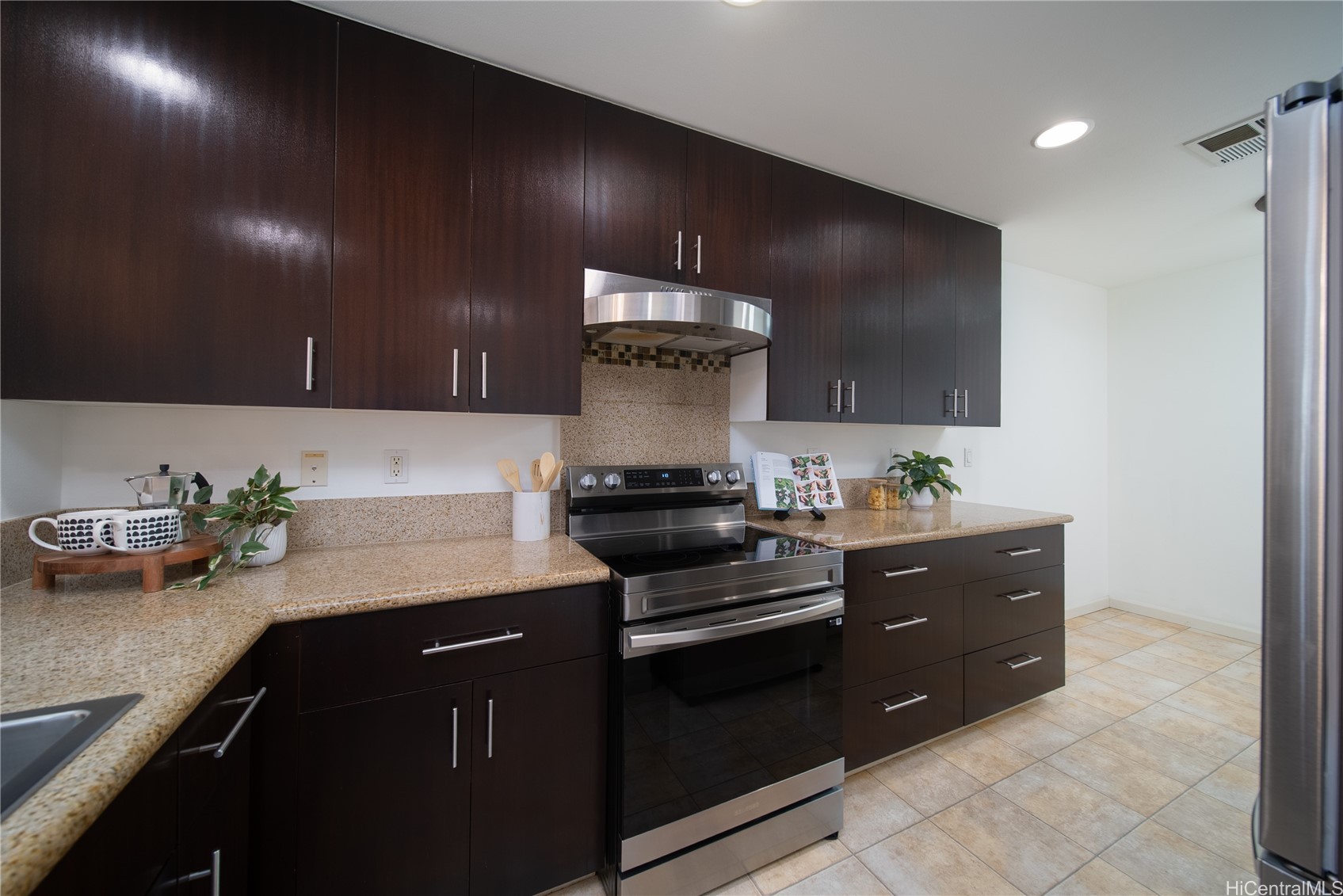520 Lunalilo Home Road 6319 Property Photo 8