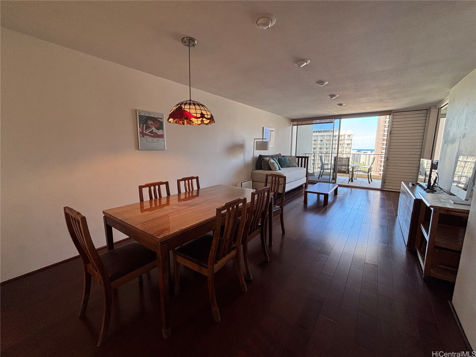 469 Ena Road 2104 Property Photo 6