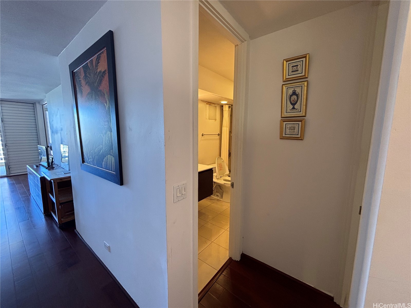 469 Ena Road 2104 Property Photo 9