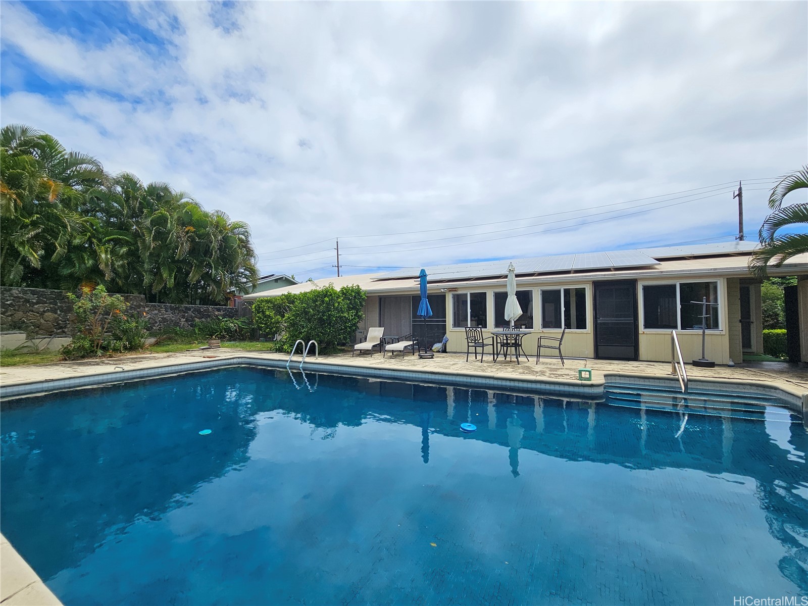 315 Iliaina Street Property Photo 1