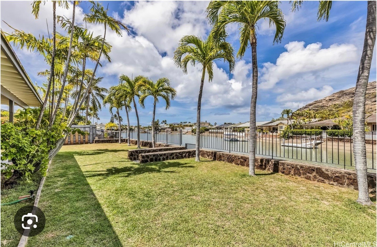 664 Kumukahi Place Property Photo 3