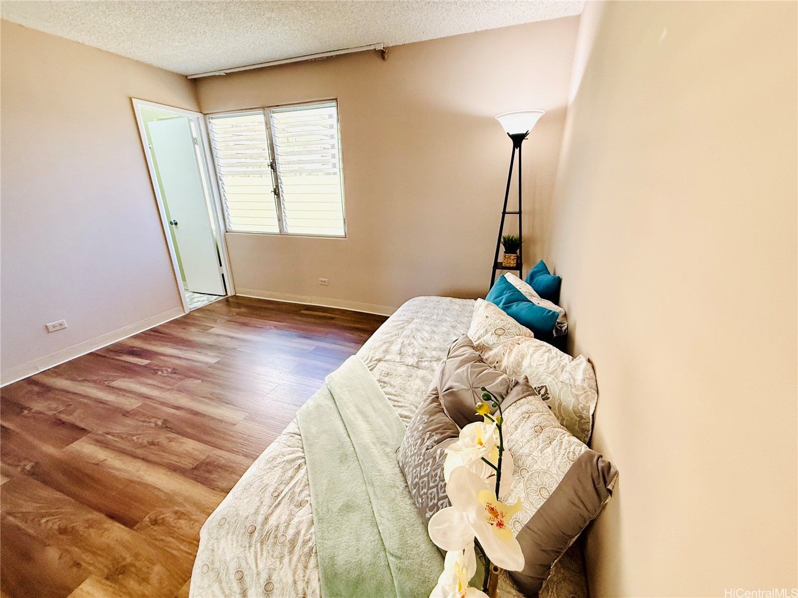 2474 Kapiolani Boulevard 1104 Property Photo 8