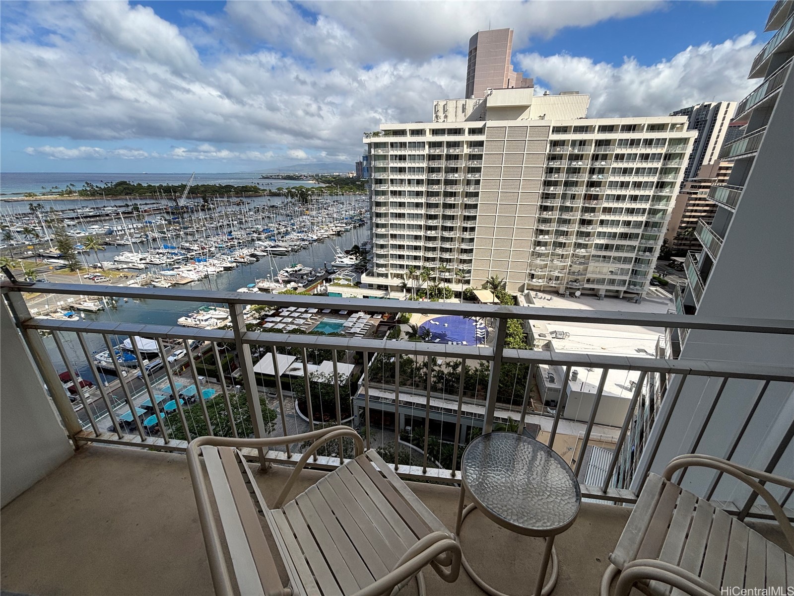 1777 Ala Moana Boulevard 1327 Property Photo 3