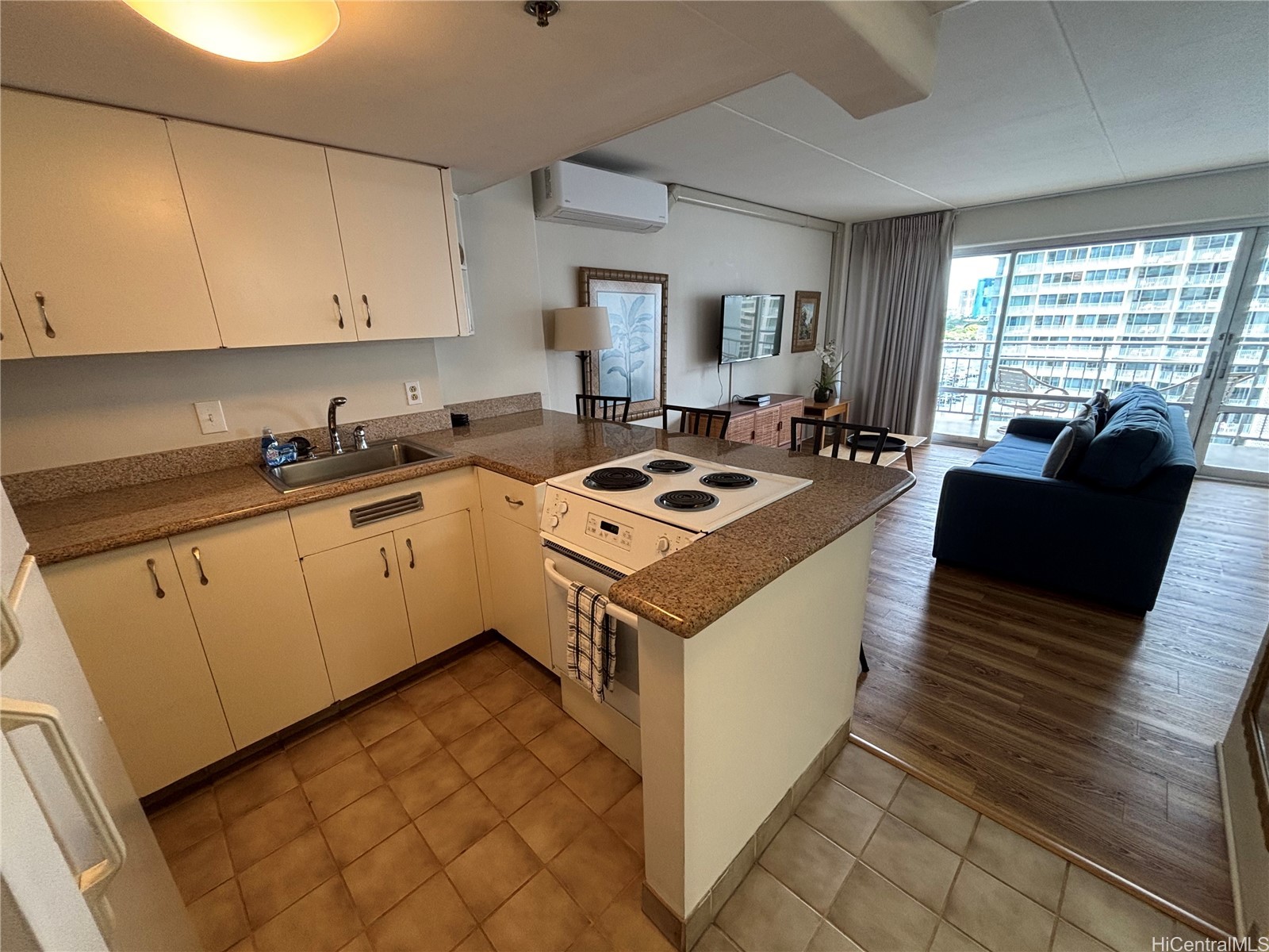 1777 Ala Moana Boulevard 1327 Property Photo 10