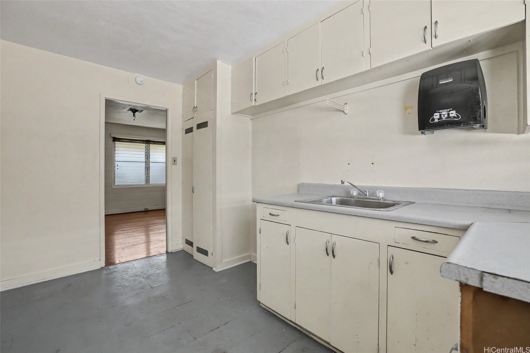 1823 Democrat Street Property Photo 13