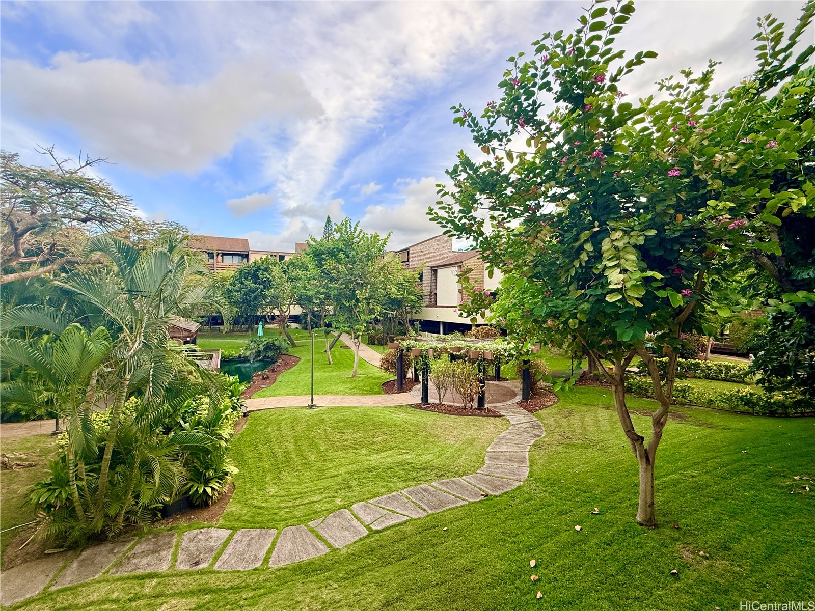1015 Aoloa Place 219 Property Photo 16