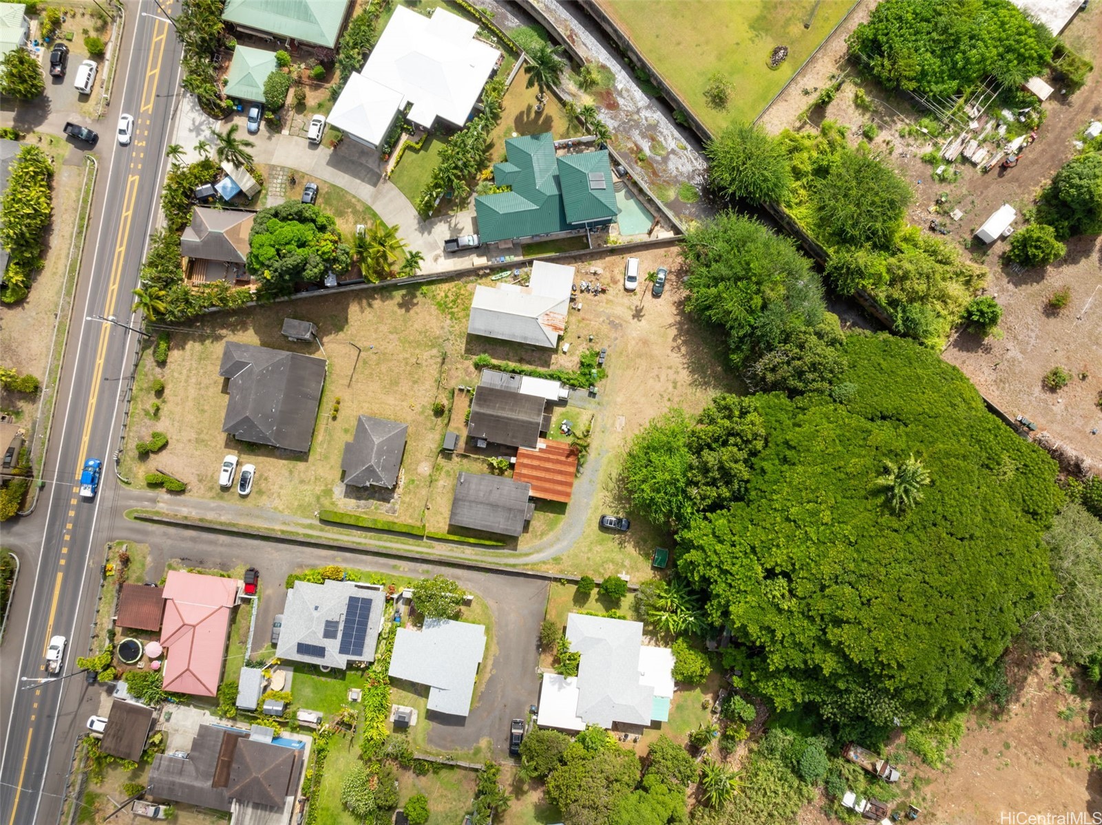41-1702 Kalanianaole Highway Property Photo 1