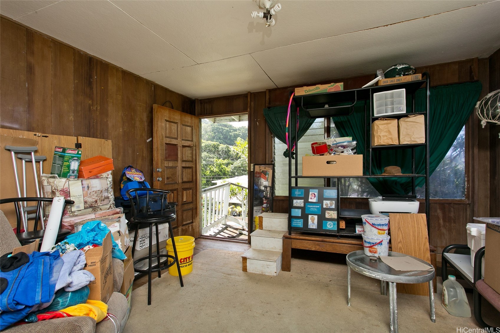 756 Iaukea Street Property Photo 2