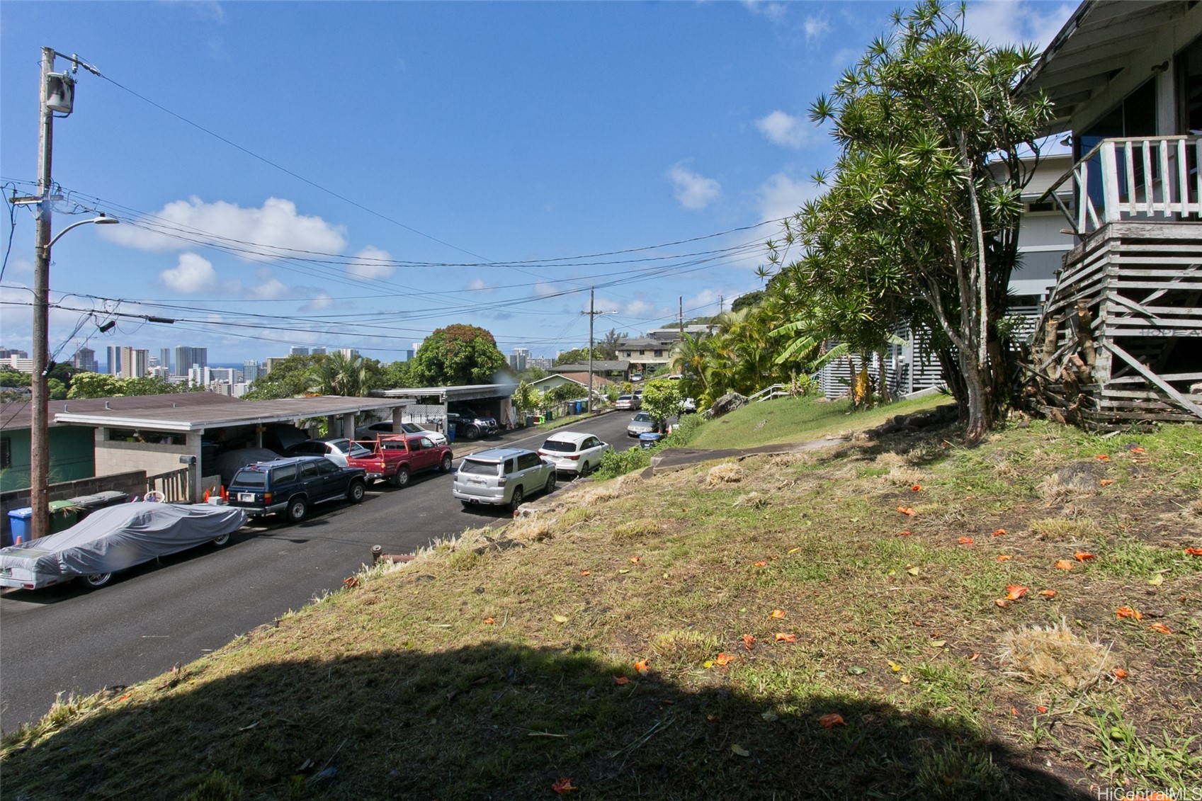 756 Iaukea Street Property Photo 11