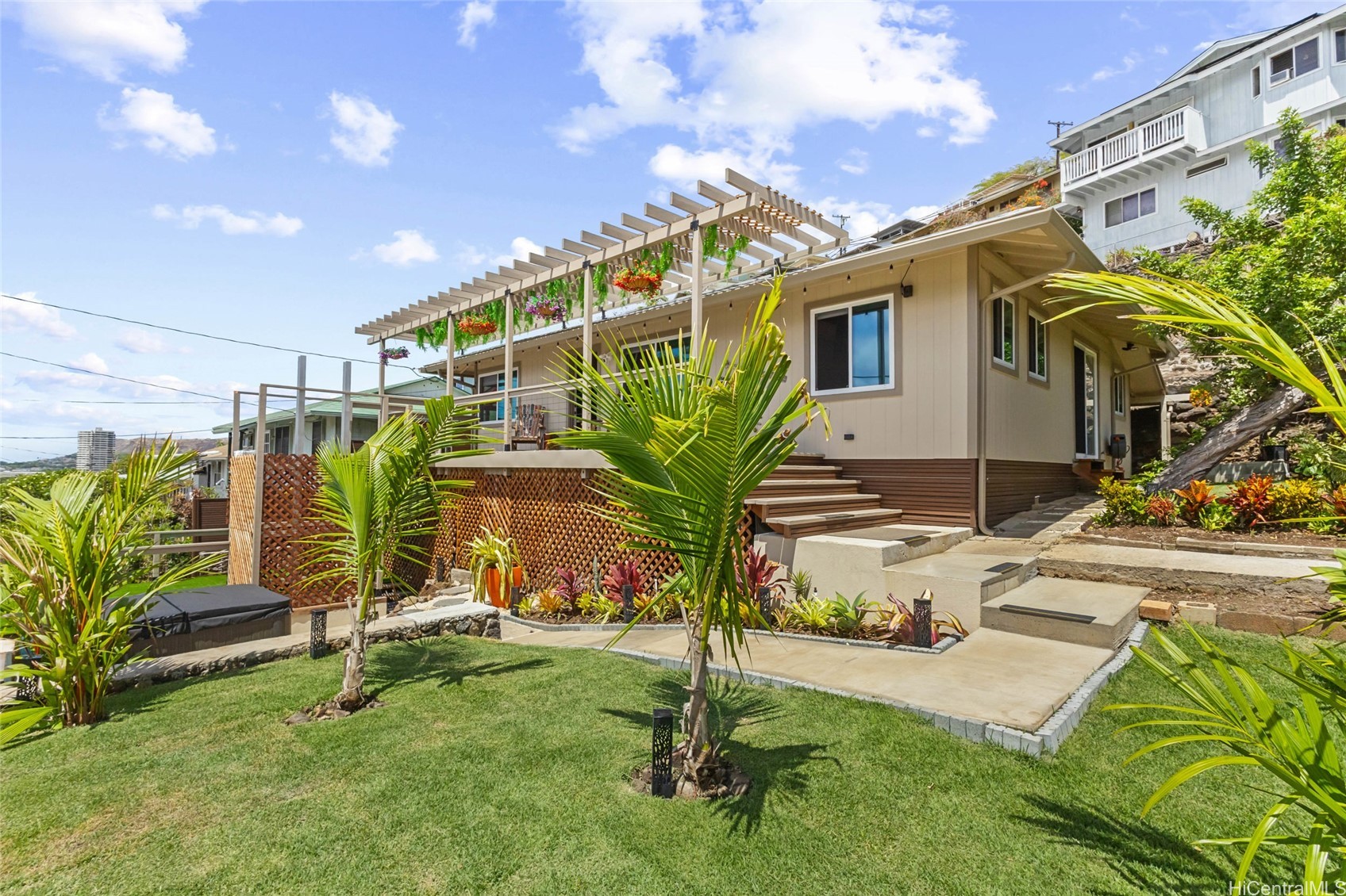 1358 Makaikoa Street Property Photo 2