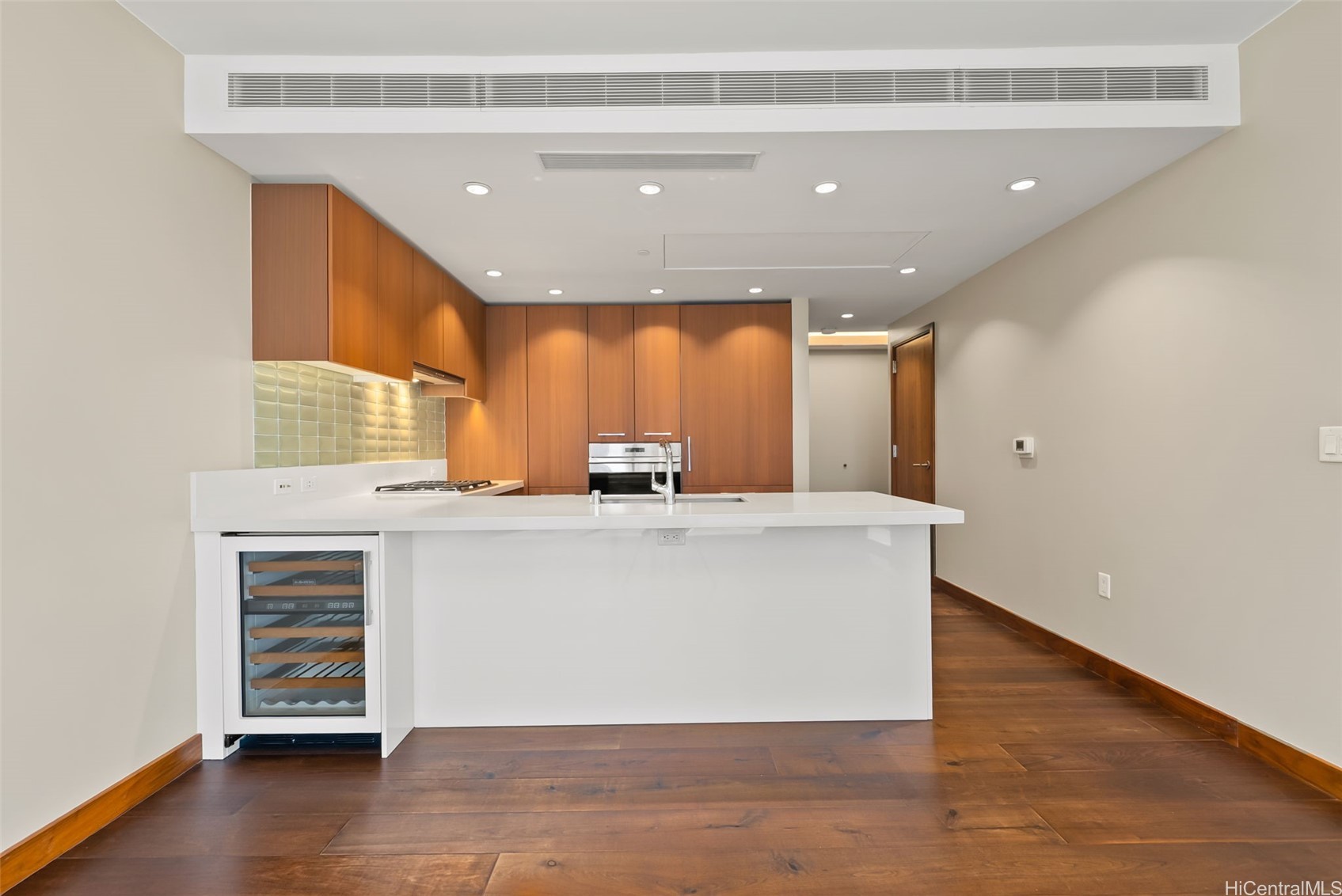 1555 Kapiolani Boulevard 1109 Property Photo 5