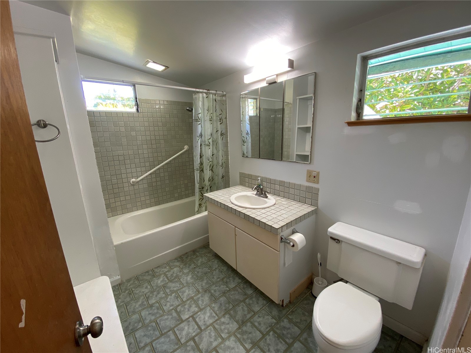 41-020 Puuone Street Property Photo 8