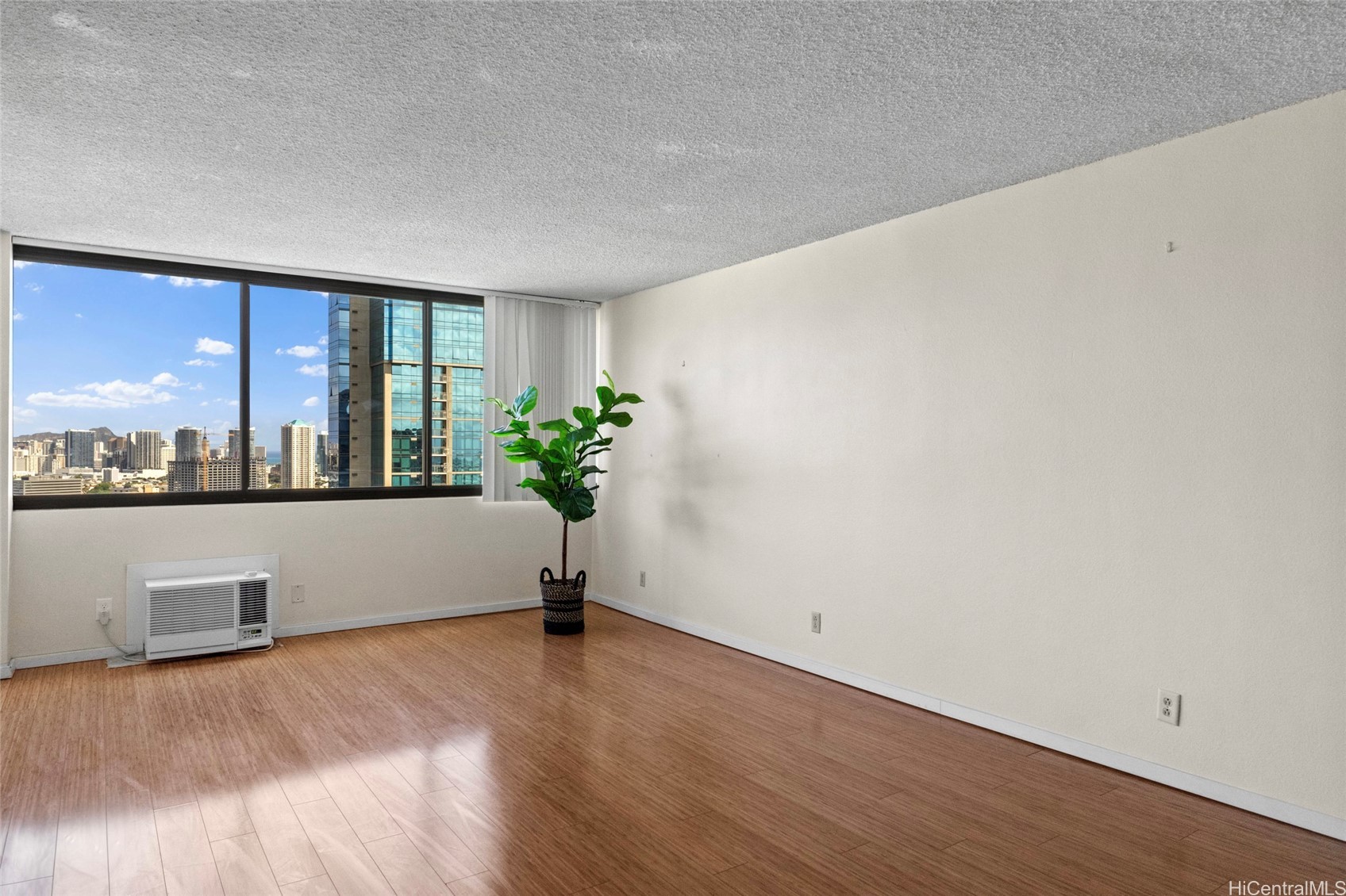55 S Kukui Street D3008 Property Photo 5