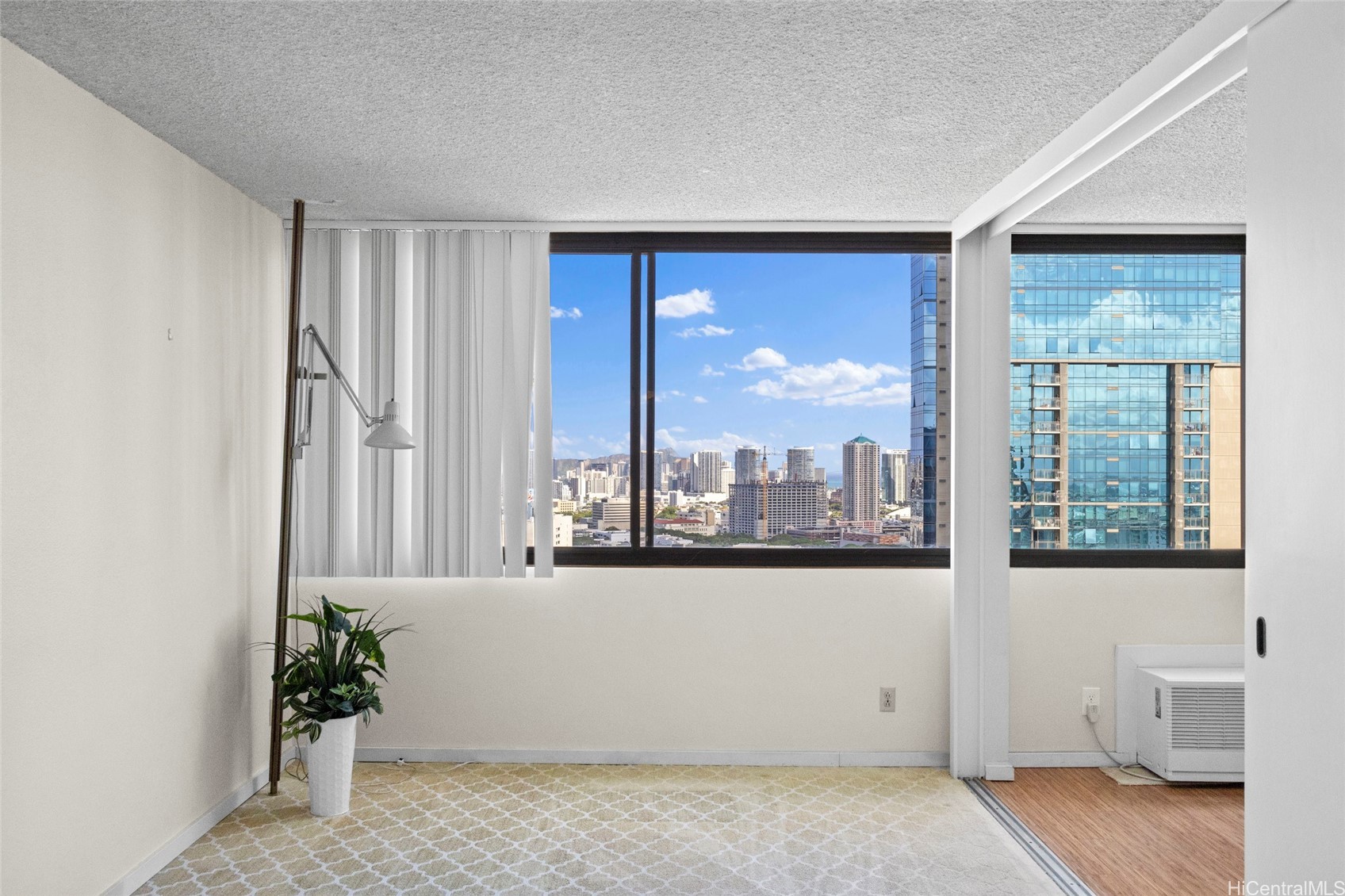 55 S Kukui Street D3008 Property Photo 7
