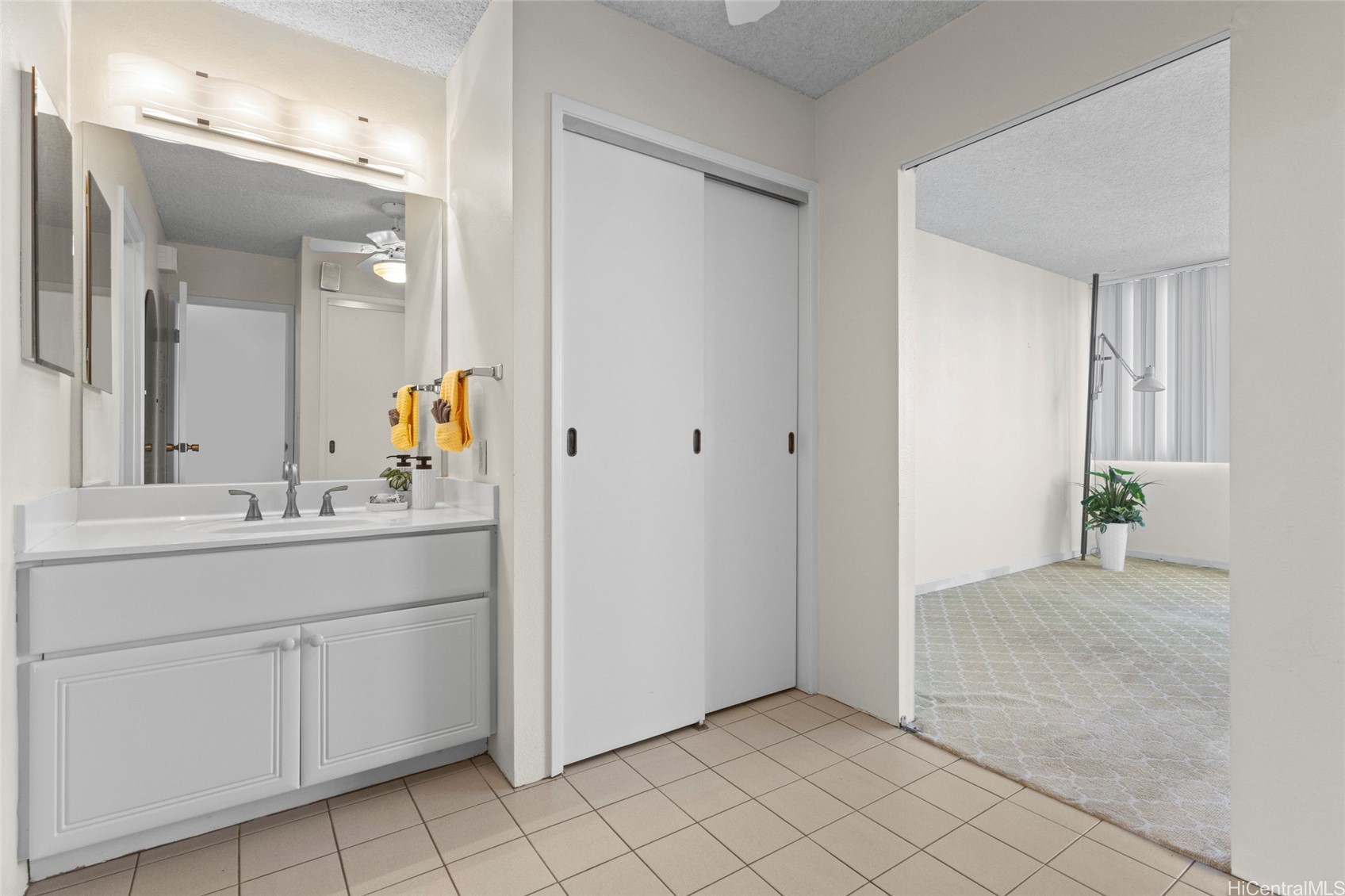 55 S Kukui Street D3008 Property Photo 11