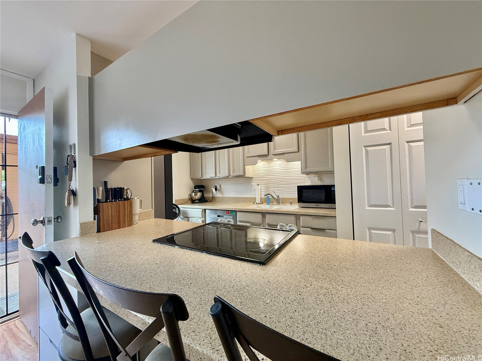 94-333 Anania Drive 30 Property Photo 3