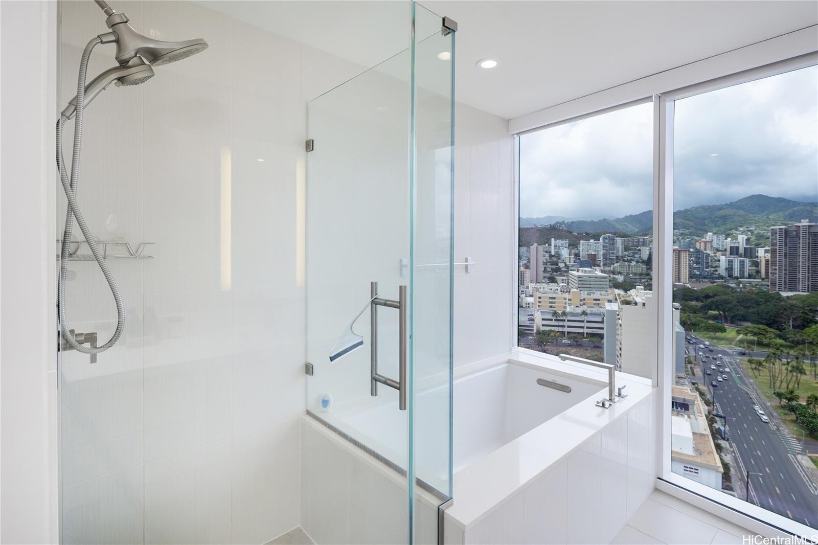888 Kapiolani Boulevard 2703 Property Photo 11
