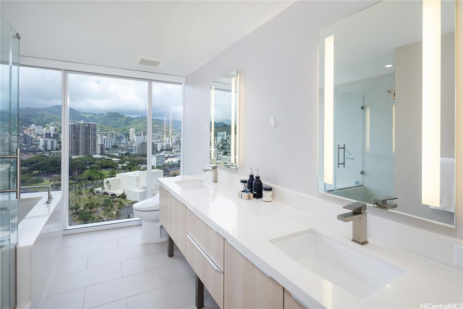 888 Kapiolani Boulevard 2703 Property Photo 12