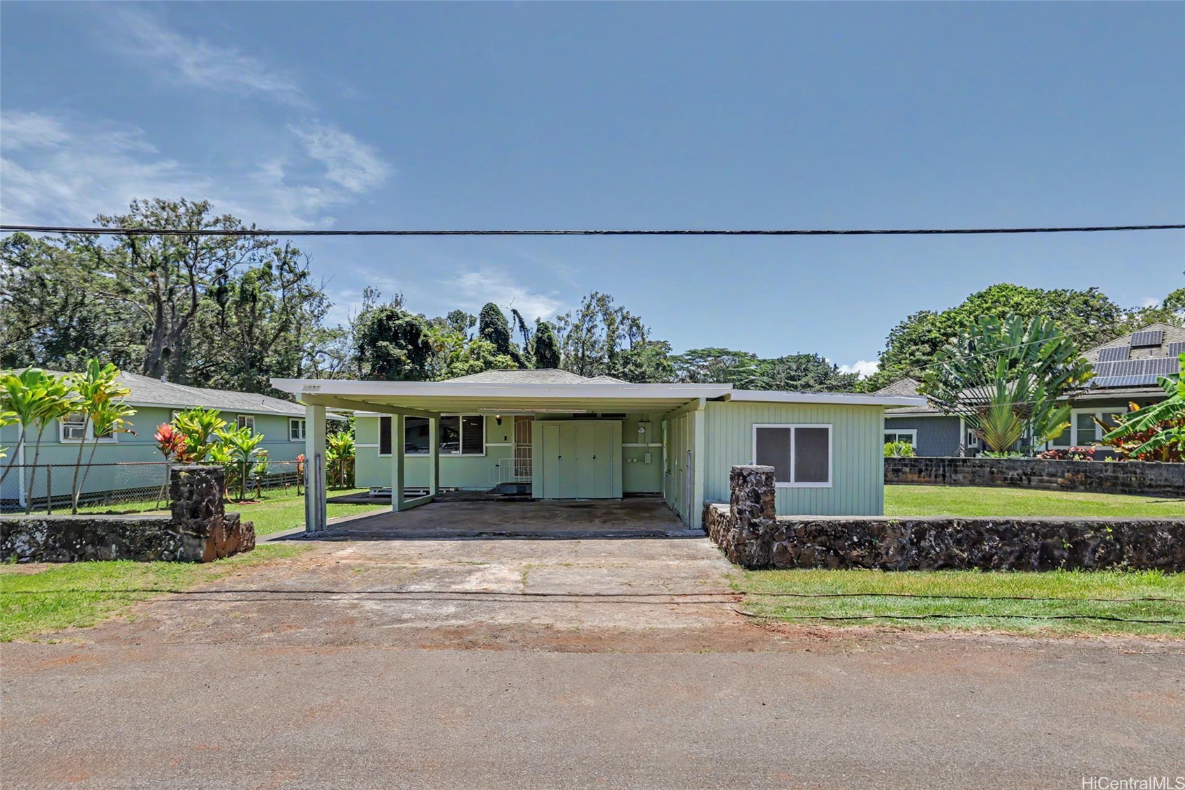1725 Walea Street Property Photo 1