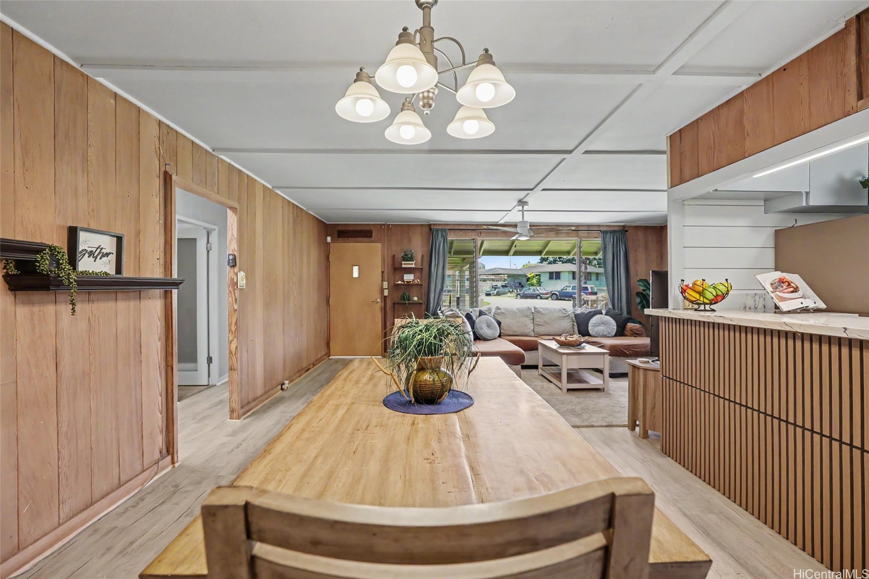 1725 Walea Street Property Photo 8