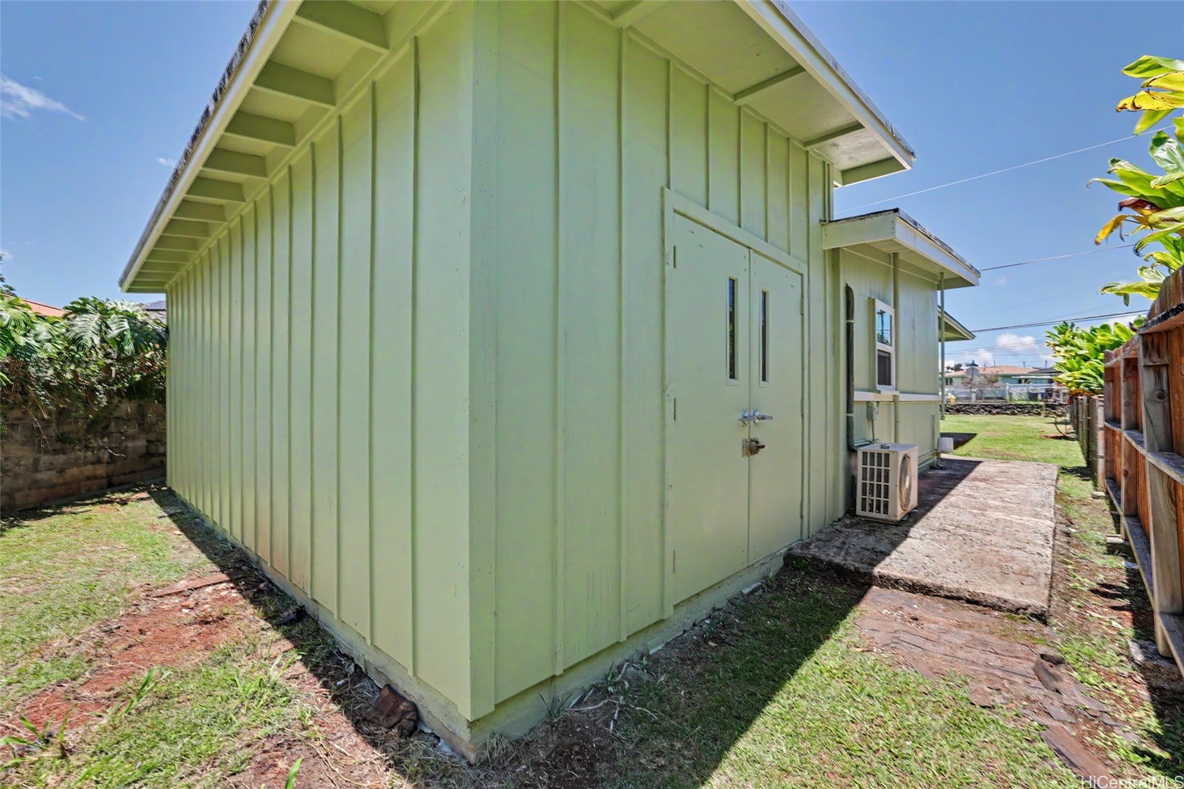 1725 Walea Street Property Photo 21