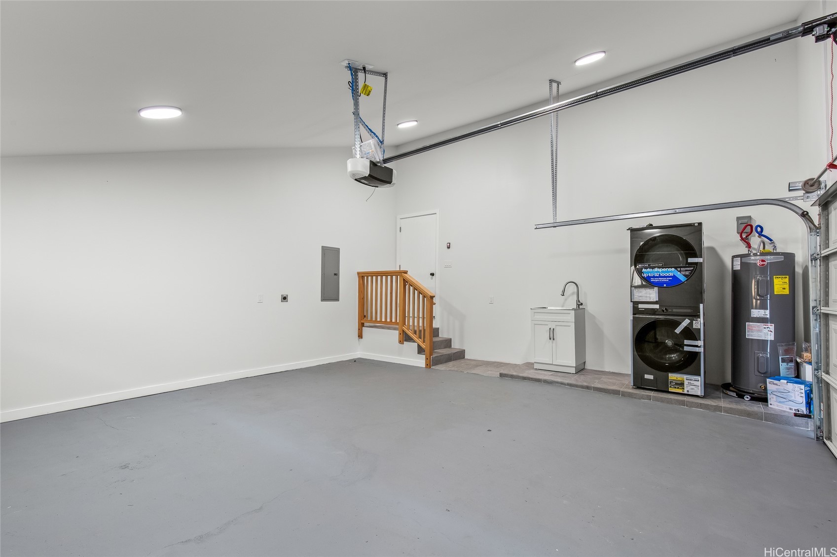907 Ahuwale Street Property Photo 21