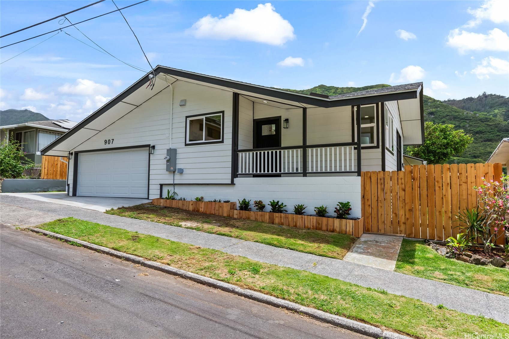 907 Ahuwale Street Property Photo 22