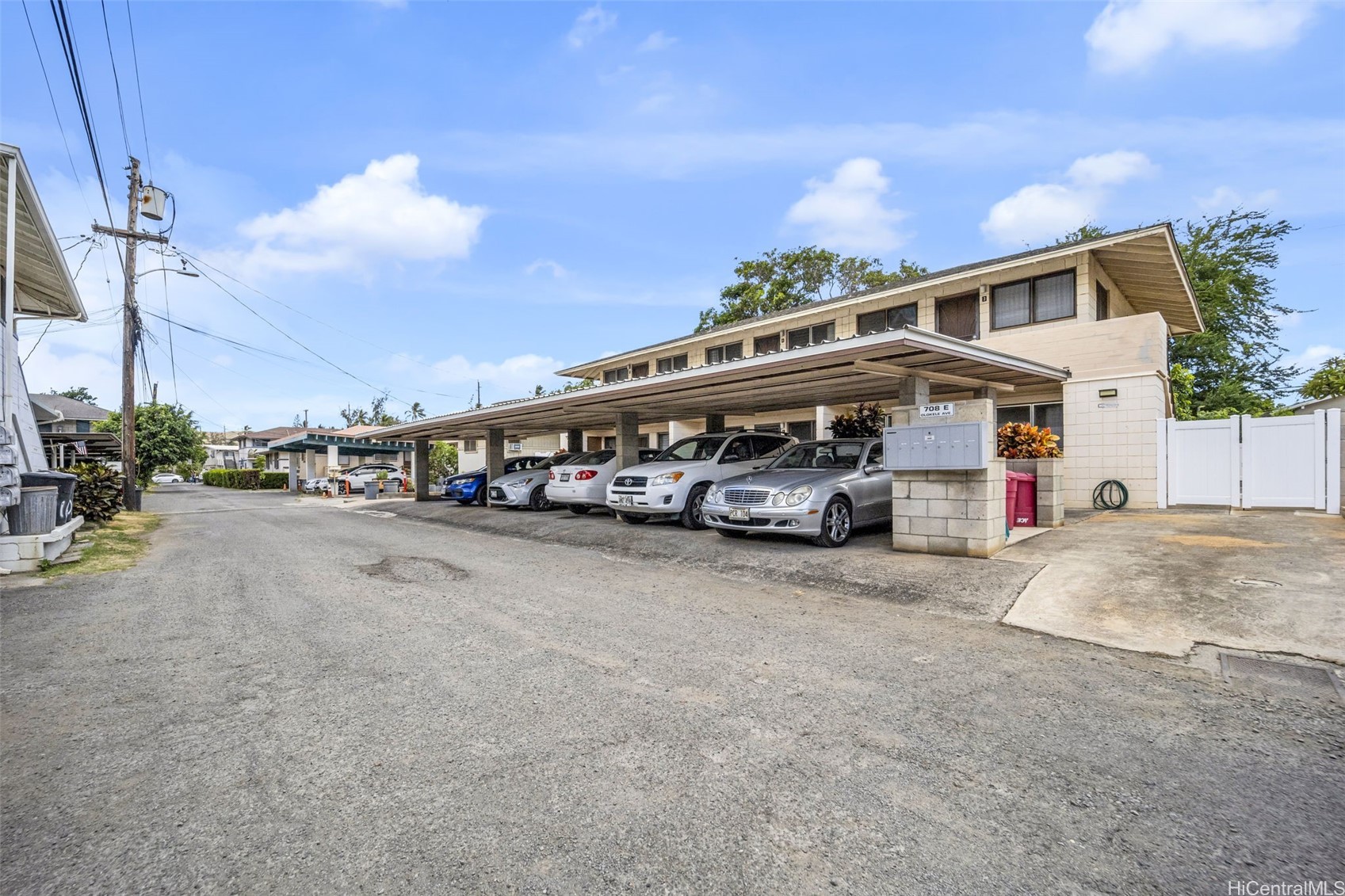 708 E Olokele Avenue Property Photo 12