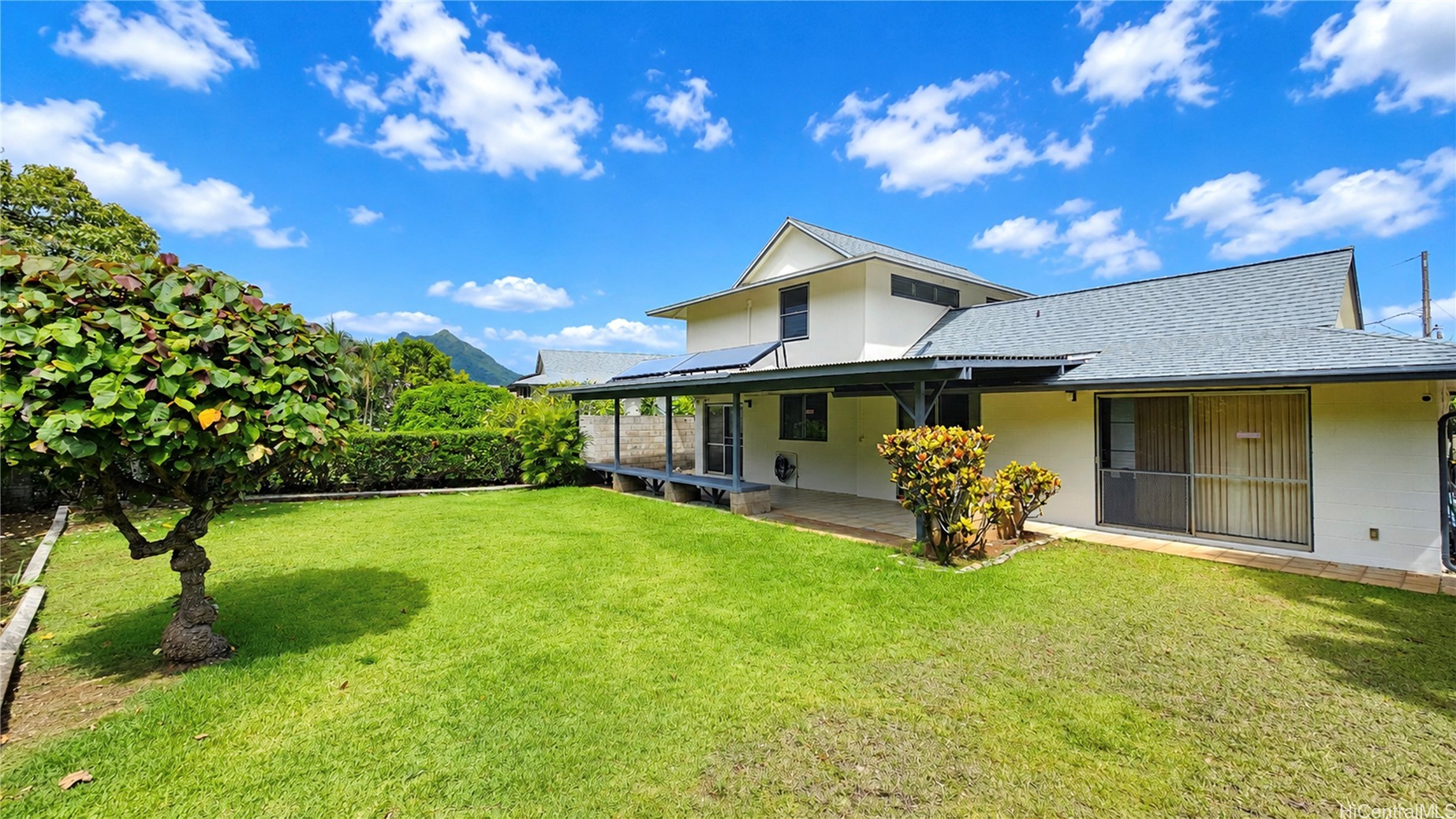 970 Apokula Place Property Photo 4