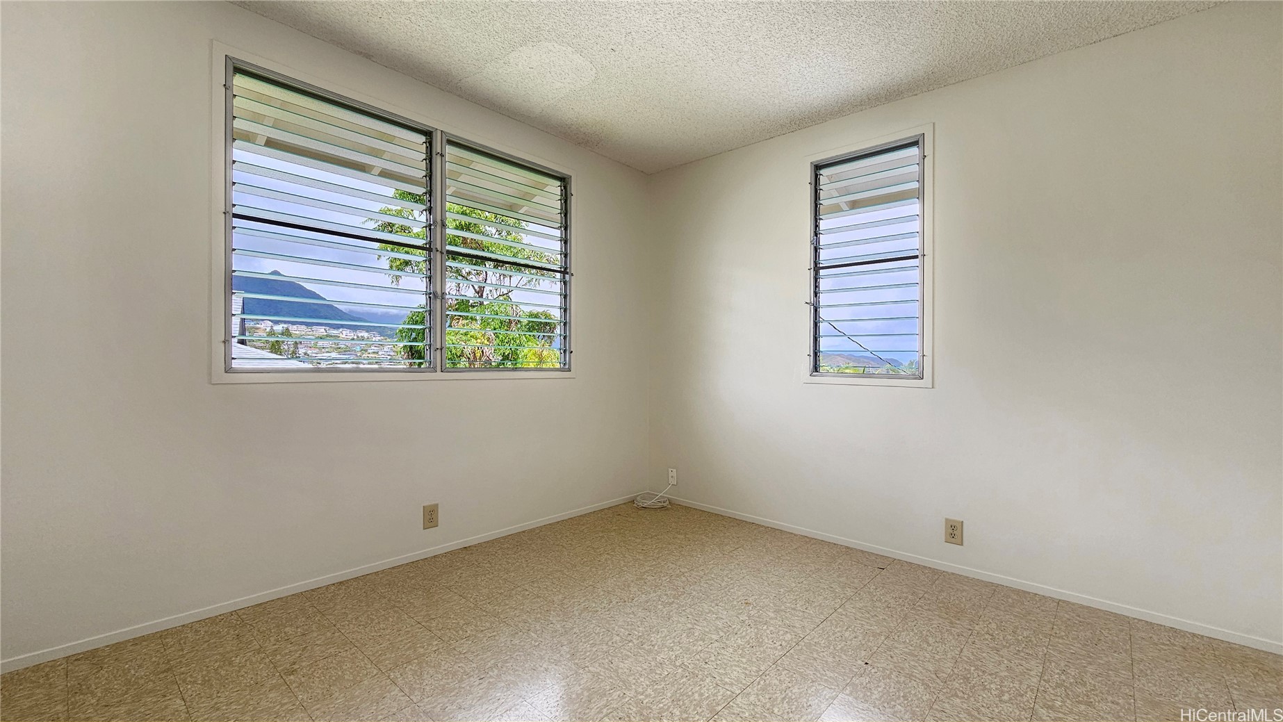970 Apokula Place Property Photo 23
