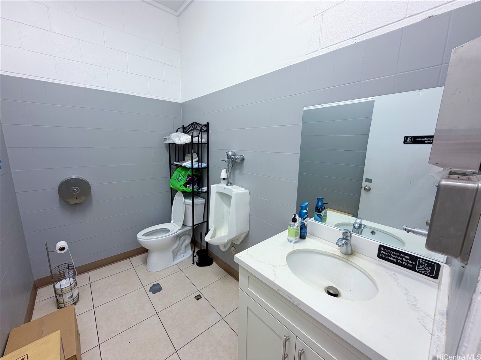 86-90 Farrington Highway Property Photo 25