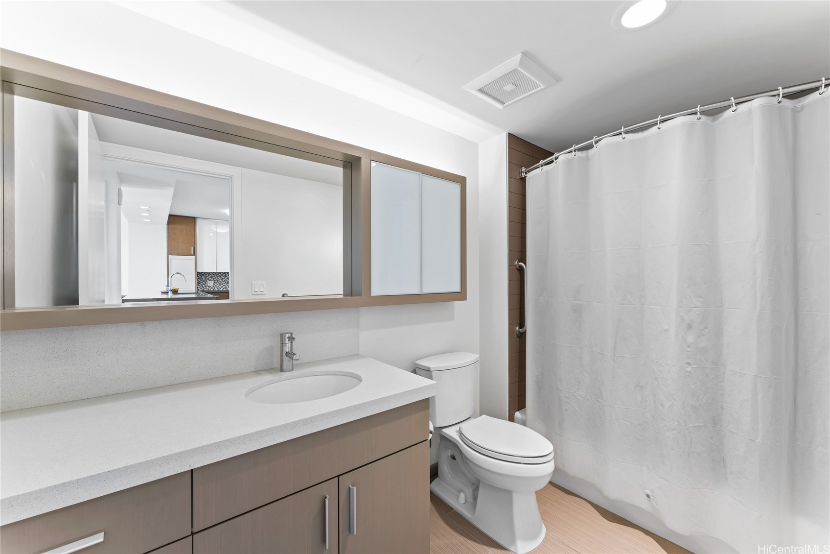 600 Ala Moana Boulevard 3304 Property Photo 14