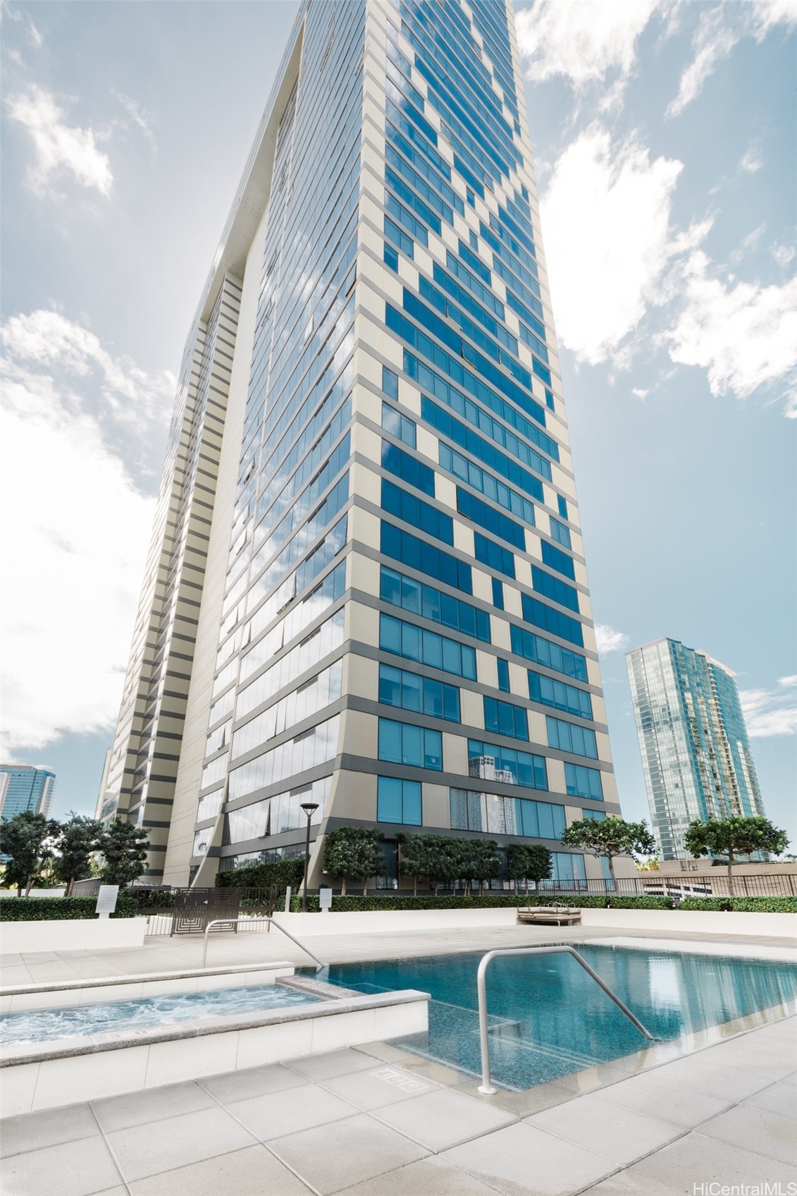 1009 Kapiolani Boulevard 2009 Property Photo 1