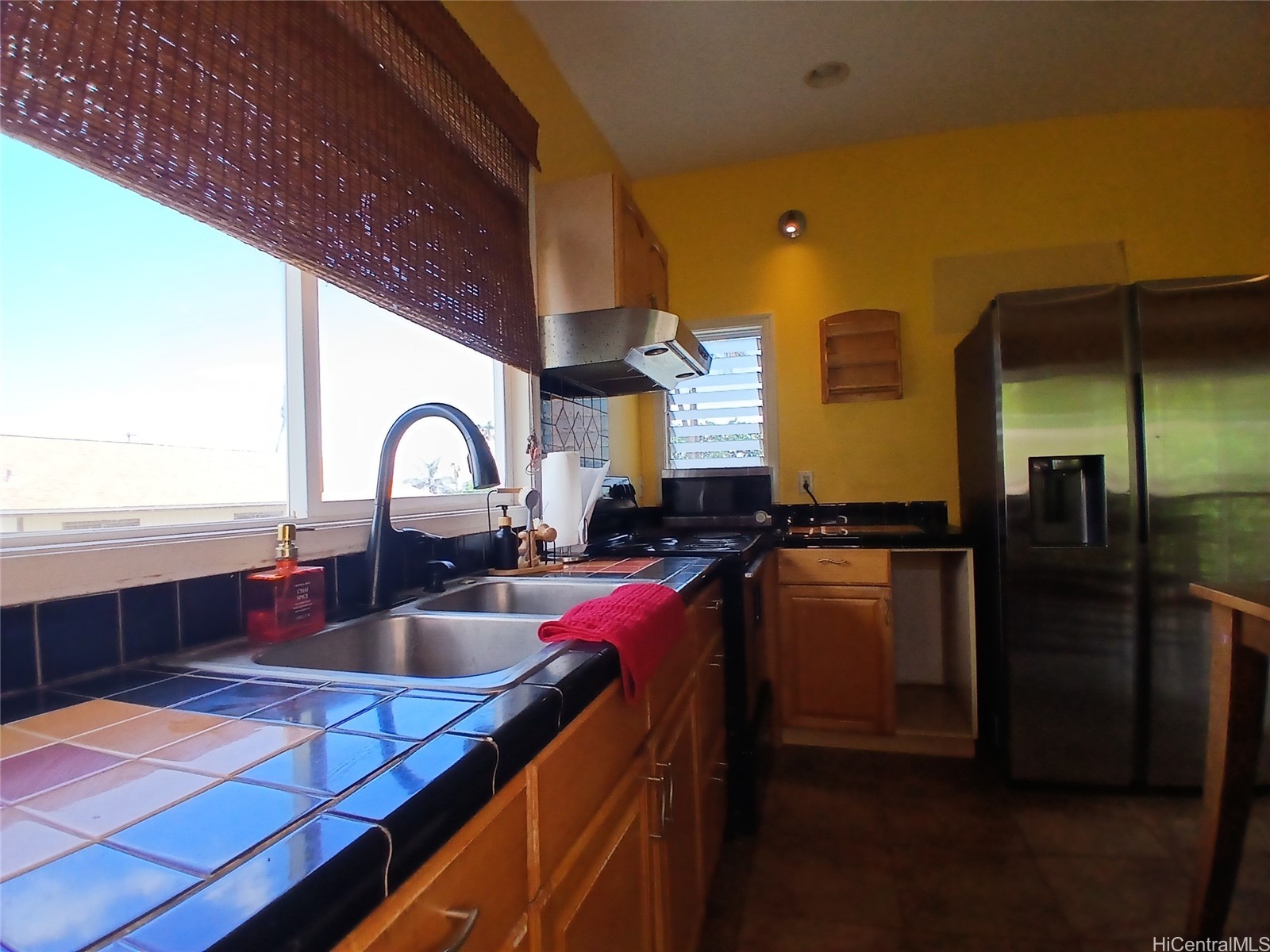 84-102 Makau Street Property Photo 18