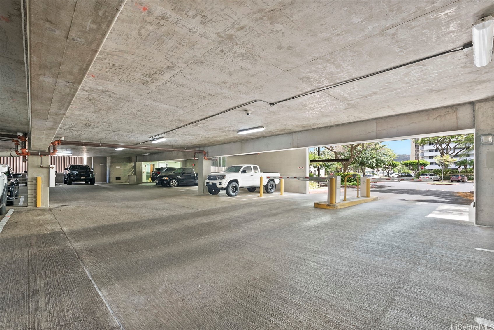 3009 Ala Makahala Place 706 Property Photo 11