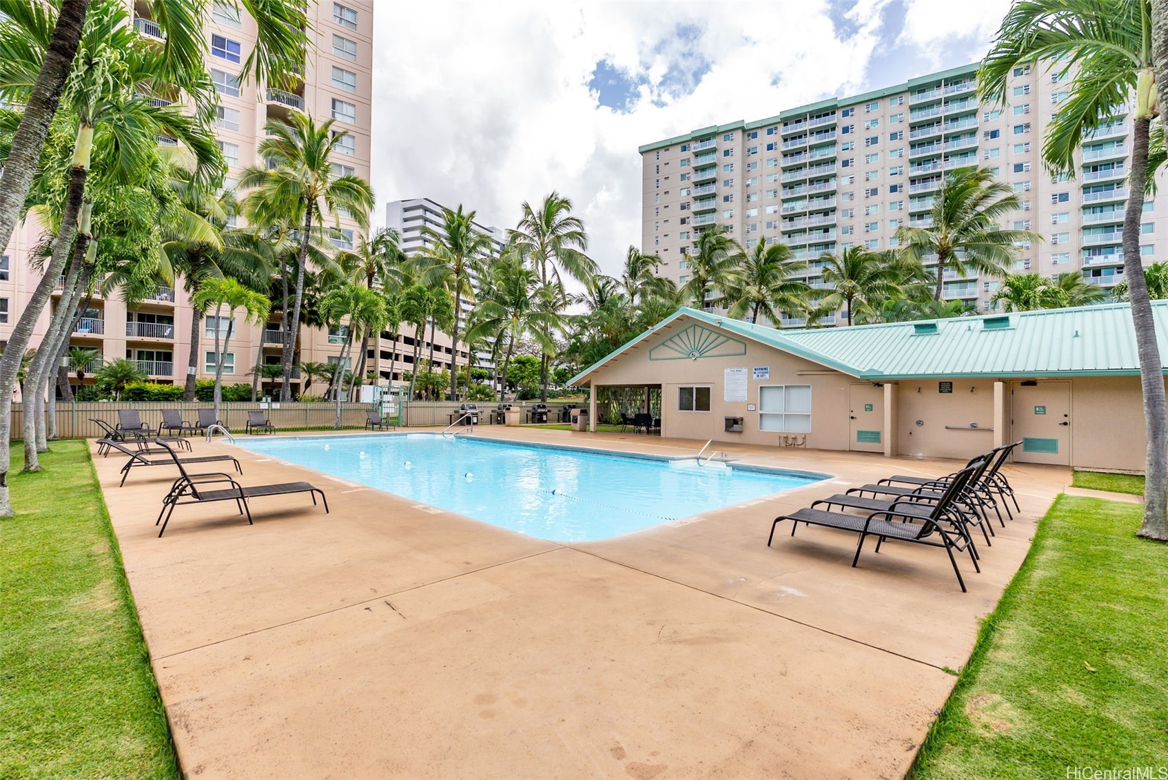 3009 Ala Makahala Place 706 Property Photo 13